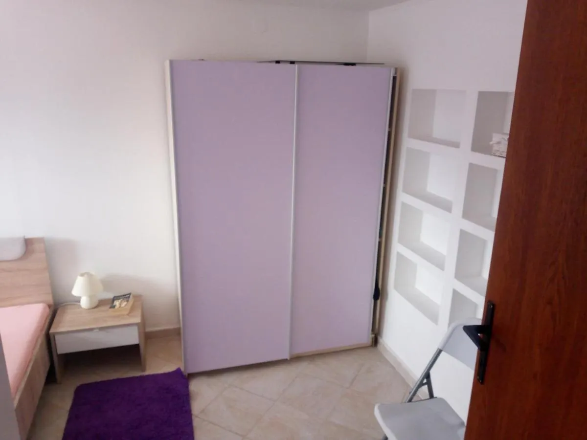 Apartment Apartmani Rab - Adrijana & Aleksandra Banjol