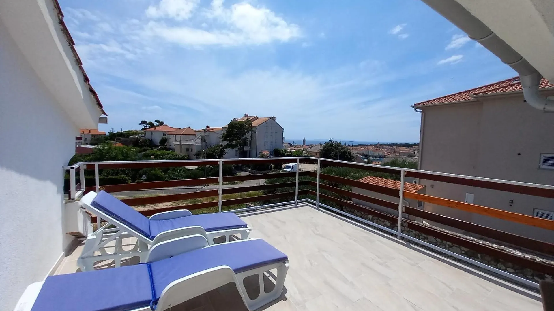 Apartment Apartmani Rab - Adrijana & Aleksandra Banjol