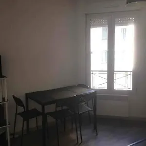 Coeur De Joli Studio Tout Equipe Appartamento Avignone